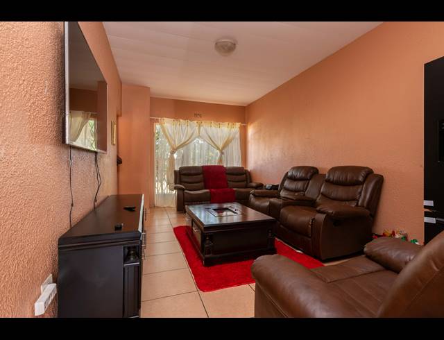 2 BEDROOM APARTMENT RENTED IN HADDON